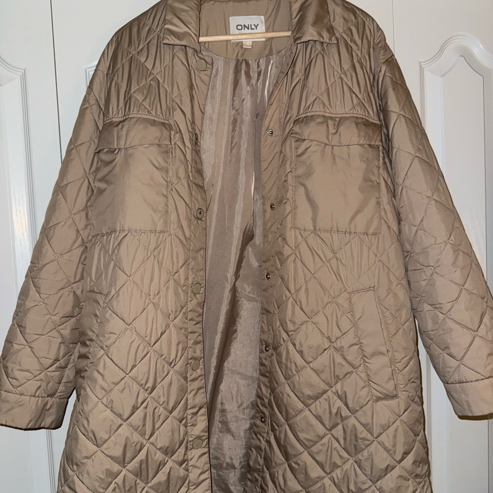 ONLY Women's Beige Quilted Puffer Coat